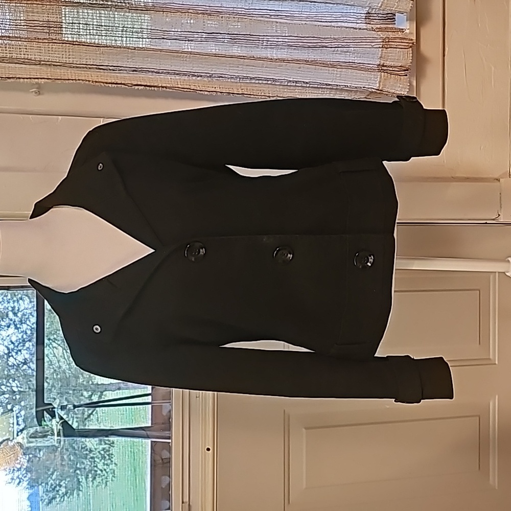 Old Navy In Like New condition Size Small Black Jacket.  100% Cotton.